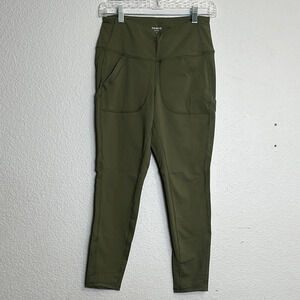 📌5/$25 Torrid Active Women’s Size 00 M/L Olive Green Nylon Blend Leggings